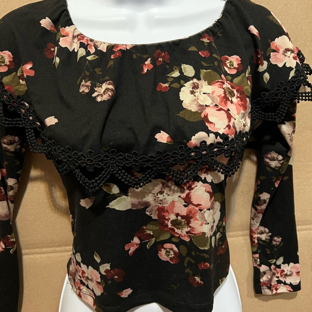 Top Chic women top Size M